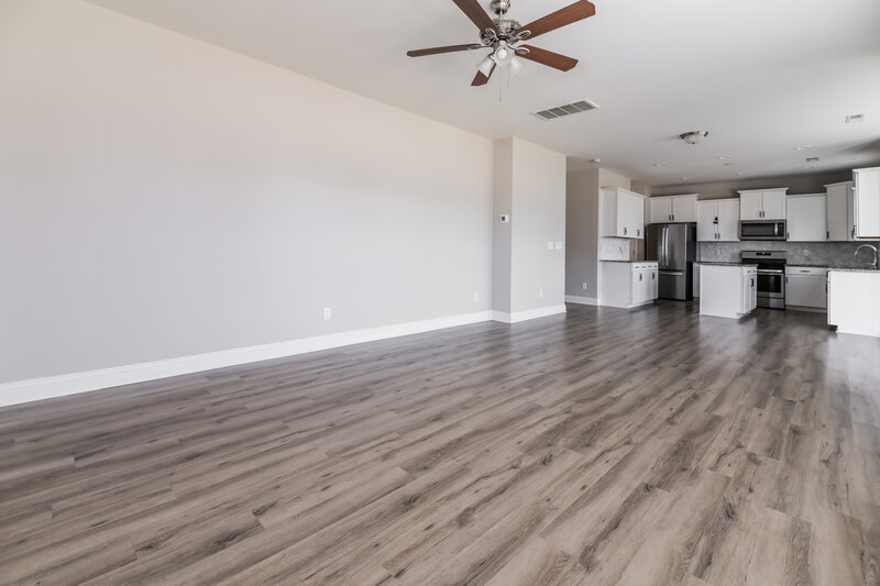 2,340/Mo, 504 Willow Breeze Ct Zebulon, NC 27597 Living Room View 2