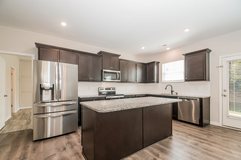 1,865/Mo, 674 River Dell Townes Ave Clayton, NC 27527 Kitchen View