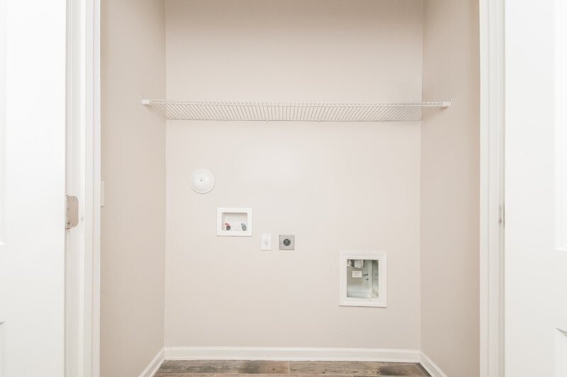 1,865/Mo, 674 River Dell Townes Ave Clayton, NC 27527 Laundry Room View