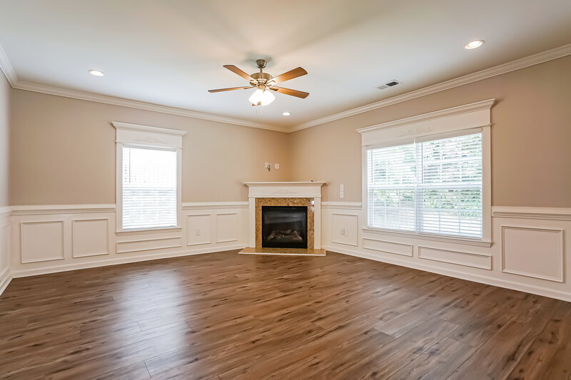 2,450/Mo, 618 Twain Town Dr Knightdale, NC 27545 Living Room View 3