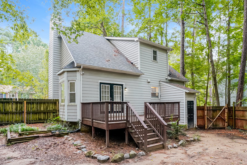 1,805/Mo, 100 Remington Woods Dr Wake Forest, NC 27587 Rear View