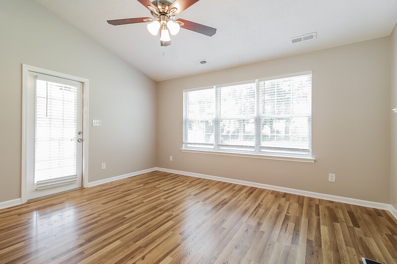 1,885/Mo, 605 Three Meadows Rd Fuquay Varina, NC 27526 Dining Room View 2