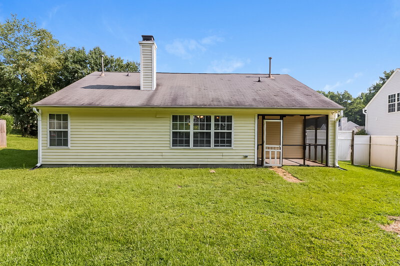 1,885/Mo, 605 Three Meadows Rd Fuquay Varina, NC 27526 Rear View