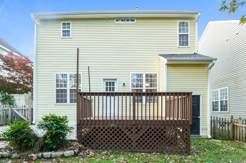 2,095/Mo, 2348 Sapphire Valley Dr Raleigh, NC 27604 Rear View