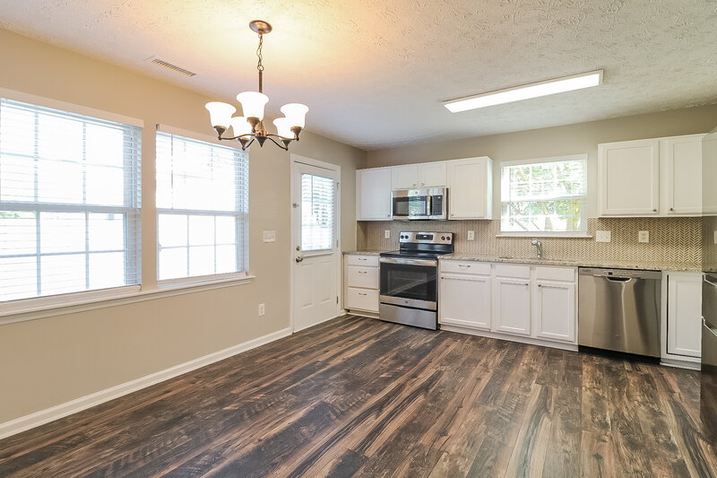 1,815/Mo, 504 Laurens Way Knightdale, NC 27545 Dining Room View 3