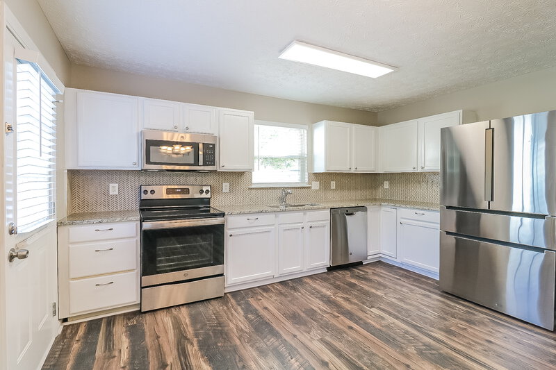 1,815/Mo, 504 Laurens Way Knightdale, NC 27545 Kitchen View