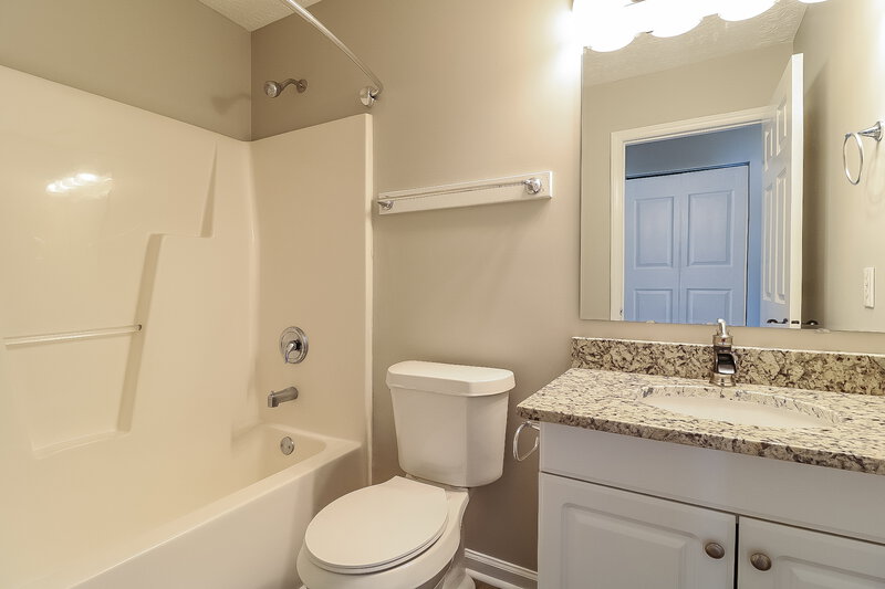 1,815/Mo, 504 Laurens Way Knightdale, NC 27545 Bathroom View