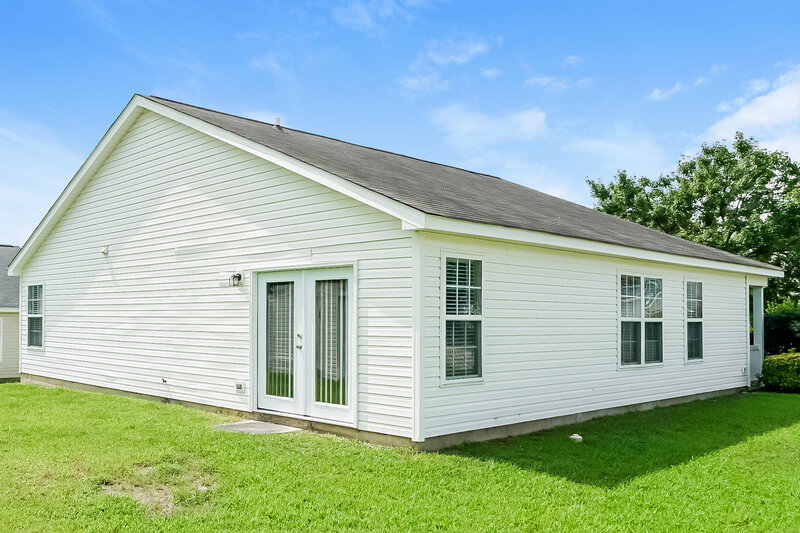 1,820/Mo, 5428 Marthonna Way Raleigh, NC 27616 Rear View