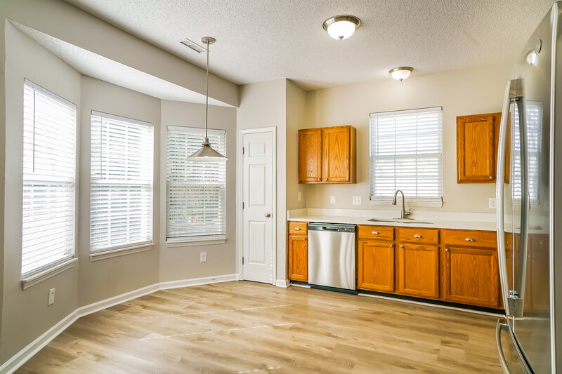 2,870/Mo, 5424 Botany Bay Dr Raleigh, NC 27616 Kitchen View