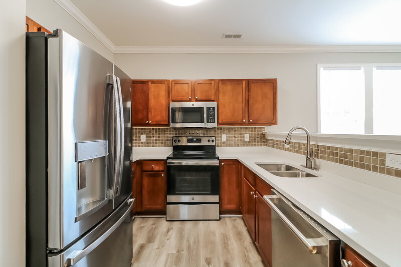 1,980/Mo, 135 Carroll Dr Garner, NC 27529 Kitchen View