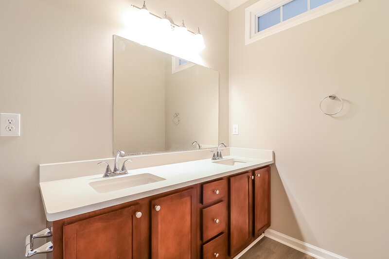 1,980/Mo, 135 Carroll Dr Garner, NC 27529 Main Bathroom View