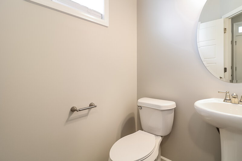2,055/Mo, 253 Lanier Pl Clayton, NC 27527 Bathroom View