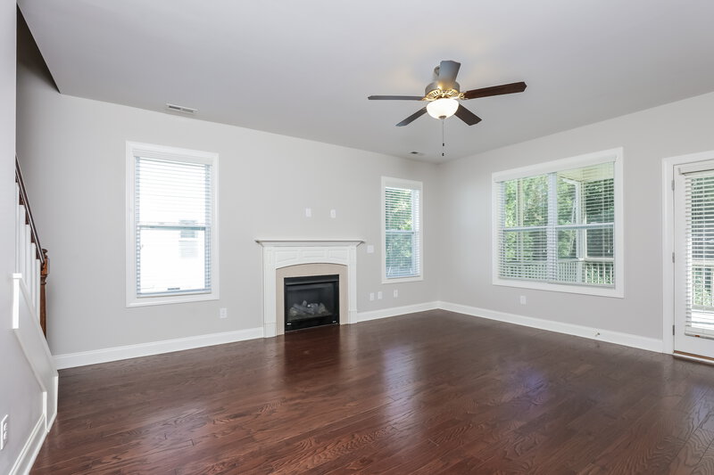 2,290/Mo, 168 Hawkesburg Dr Clayton, NC 27527 Living Room View