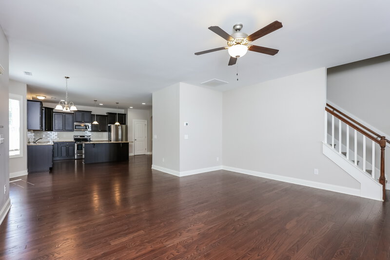 2,290/Mo, 168 Hawkesburg Dr Clayton, NC 27527 Living Room View 2