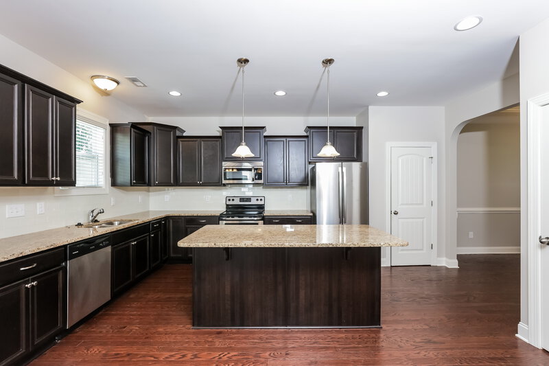 2,290/Mo, 168 Hawkesburg Dr Clayton, NC 27527 Kitchen View 2