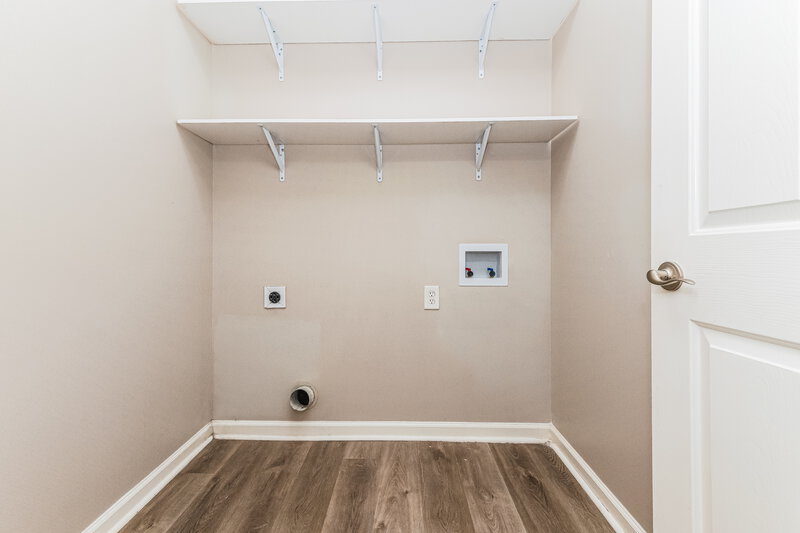 2,515/Mo, 3608 Serendipity Dr Raleigh, NC 27616 Laundry Room View