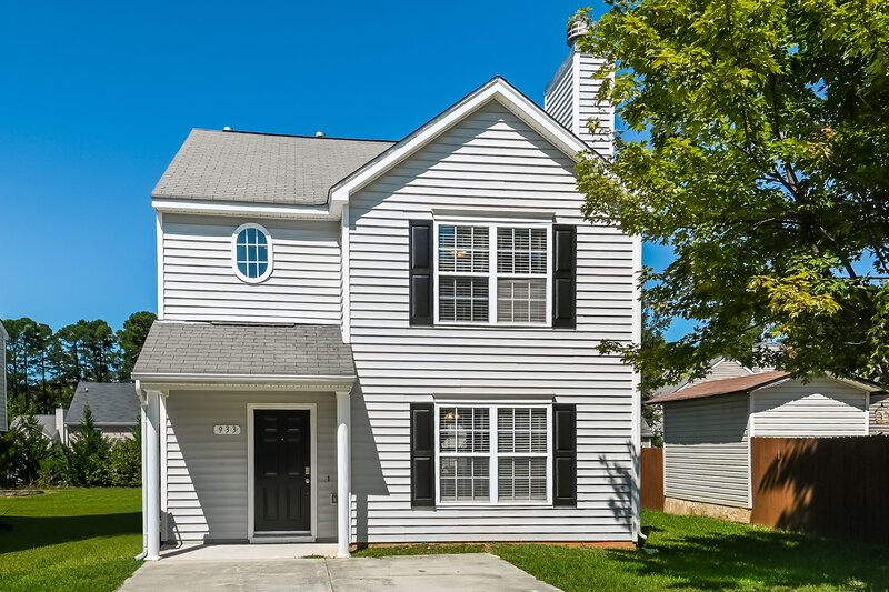 2,010/Mo, 933 Roxy St Raleigh, NC 27610 External View