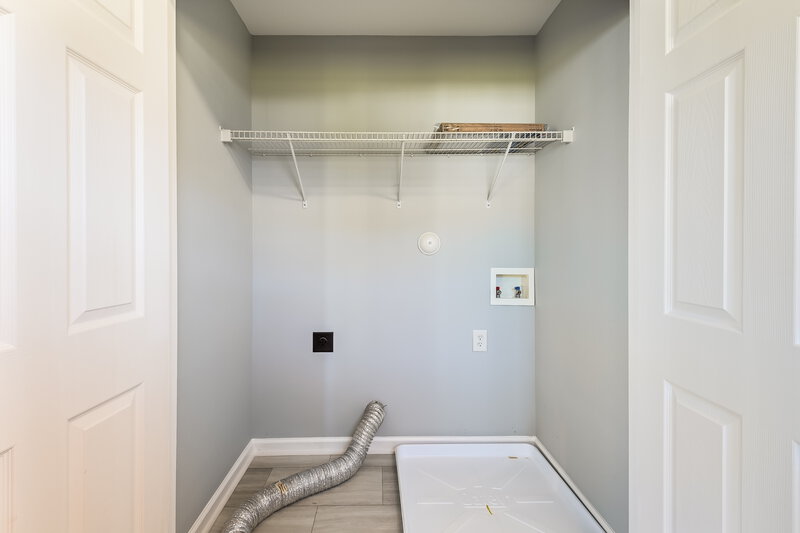 2,010/Mo, 933 Roxy St Raleigh, NC 27610 Laundry Room View