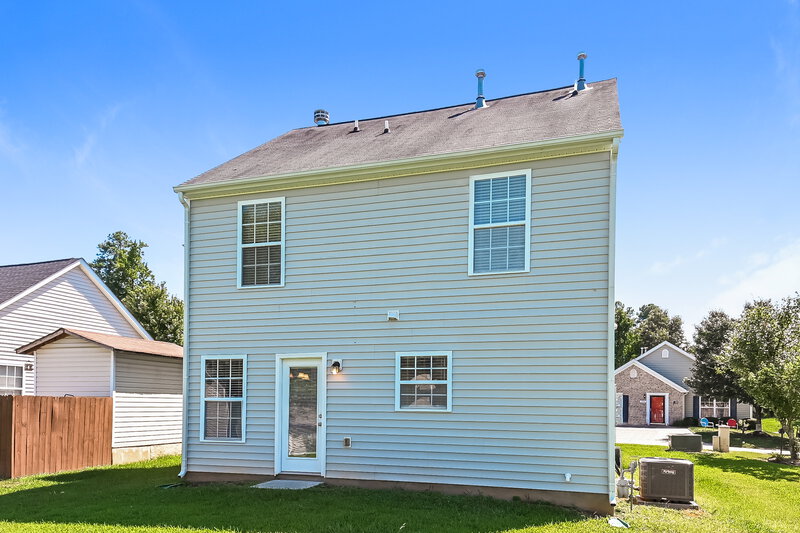 2,010/Mo, 933 Roxy St Raleigh, NC 27610 Rear View