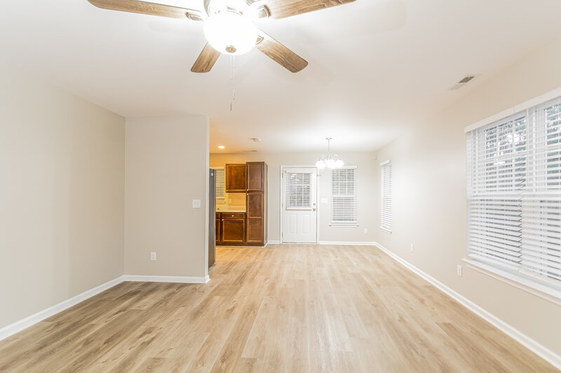 2,800/Mo, 821 Skinner Dr Raleigh, NC 27610 Living Room View 2