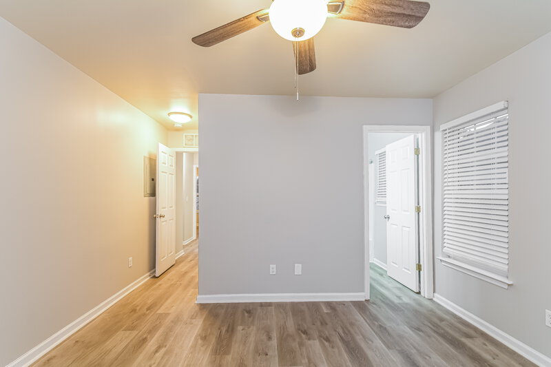 2,800/Mo, 821 Skinner Dr Raleigh, NC 27610 Main Bedroom View 2