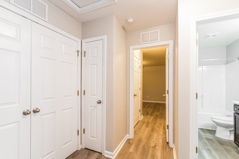 2,800/Mo, 821 Skinner Dr Raleigh, NC 27610 Bedroom View