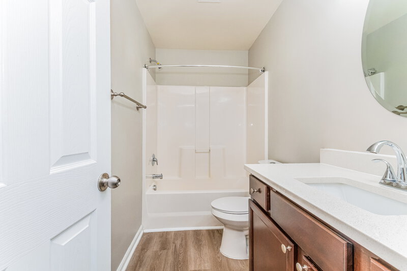 1,935/Mo, 821 Skinner Dr Raleigh, NC 27610 Bathroom View