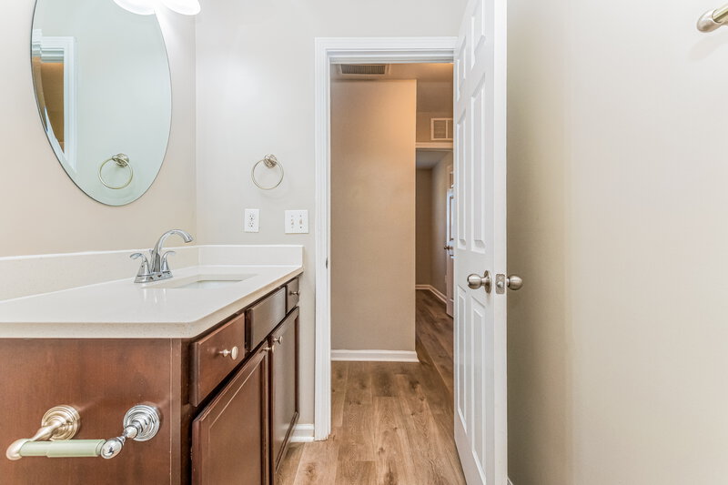 1,935/Mo, 821 Skinner Dr Raleigh, NC 27610 Bathroom View 2