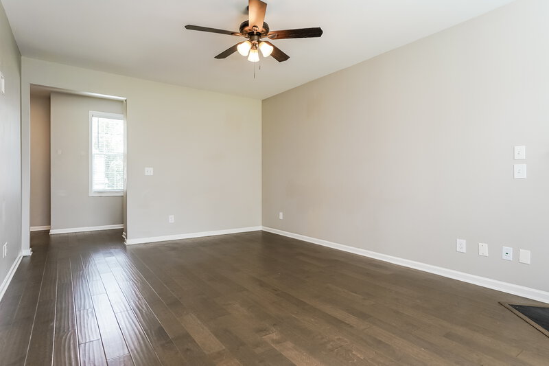 1,940/Mo, 332 Chamberlain Dr Clayton, NC 27527 Living Room View