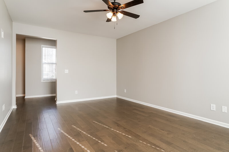 2,025/Mo, 332 Chamberlain Dr Clayton, NC 27527 Living Room View 2