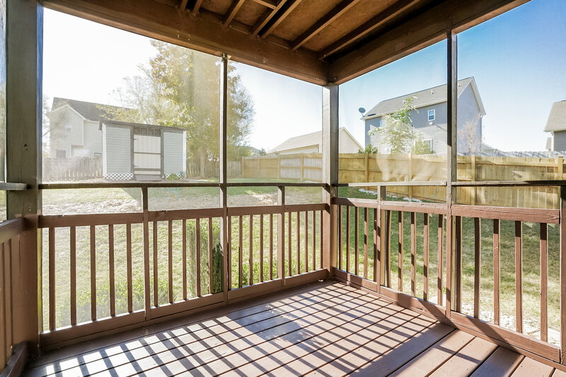 2,025/Mo, 332 Chamberlain Dr Clayton, NC 27527 Sun Room View