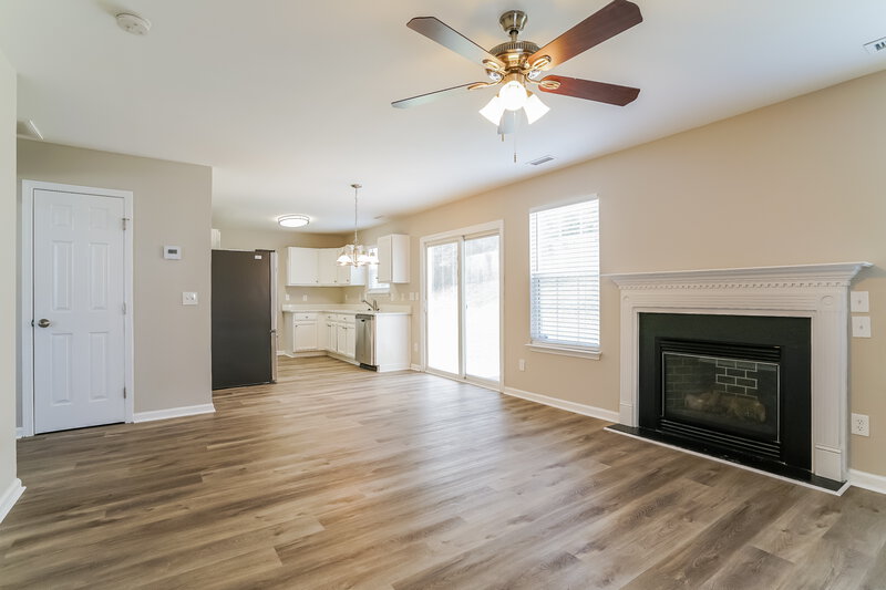 2,070/Mo, 3928 Tyler Bluff Ln Raleigh, NC 27616 Living Room View 2