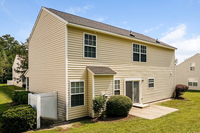 2,070/Mo, 3928 Tyler Bluff Ln Raleigh, NC 27616 Rear View