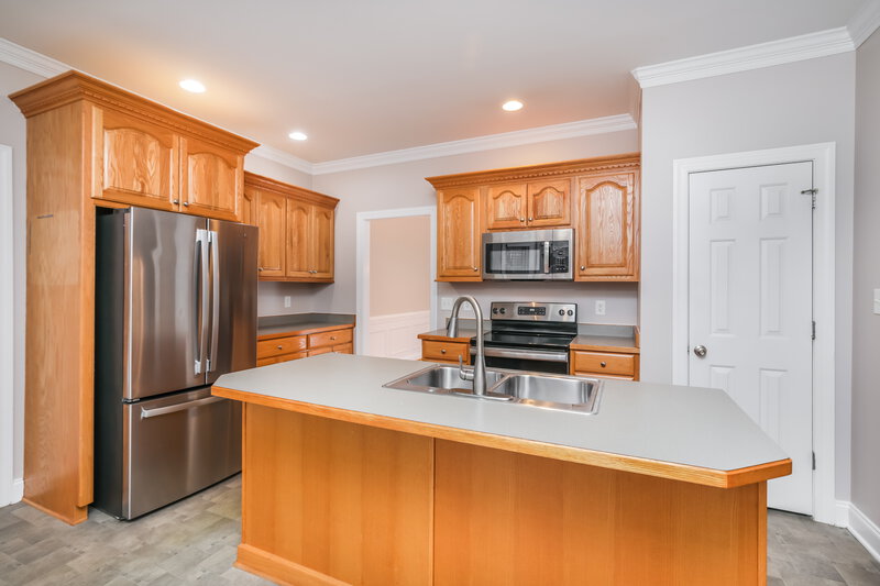 2,165/Mo, 235 Manchester Trl Clayton, NC 27527 Kitchen View