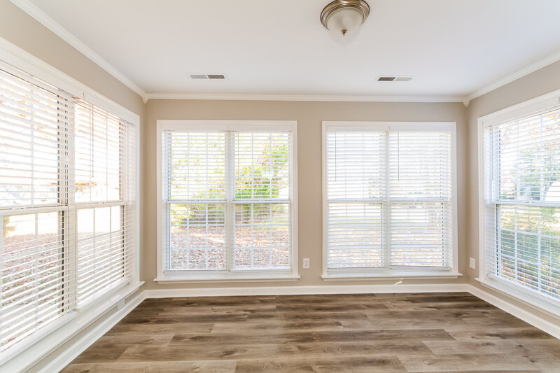 2,110/Mo, 300 Stonecreek Dr Apex, NC 27539 Sun Room View