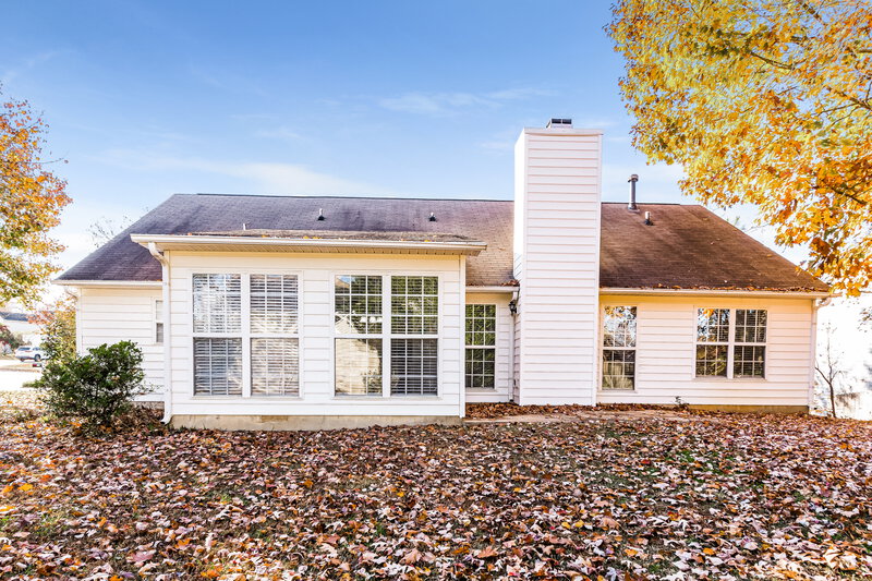 2,110/Mo, 300 Stonecreek Dr Apex, NC 27539 Rear View