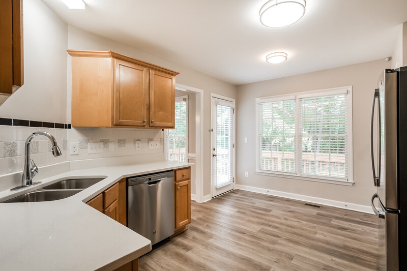 2,035/Mo, 508 S Allen Rd Wake Forest, NC 27587 Kitchen View