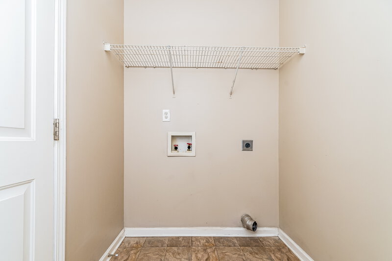 2,465/Mo, 2529 Trailwood Hills Dr Raleigh, NC 27603 Laundry Room View