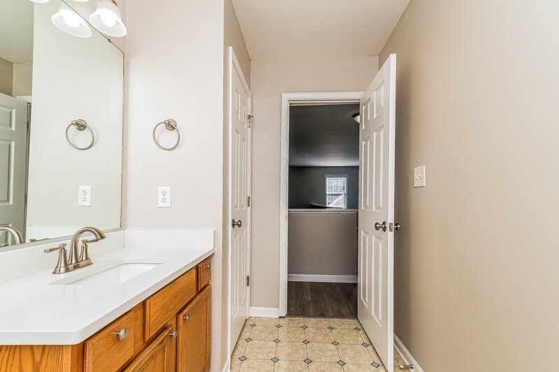 2,465/Mo, 2529 Trailwood Hills Dr Raleigh, NC 27603 Bathroom View 2