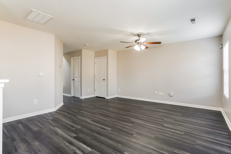 2,740/Mo, 1615 Moineau Ln Raleigh, NC 27610 Living Room View
