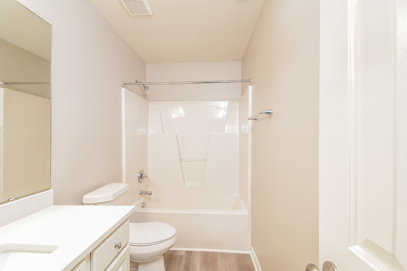 1,825/Mo, 504 Jaffiley Ct Wake Forest, NC 27587 Bathroom View