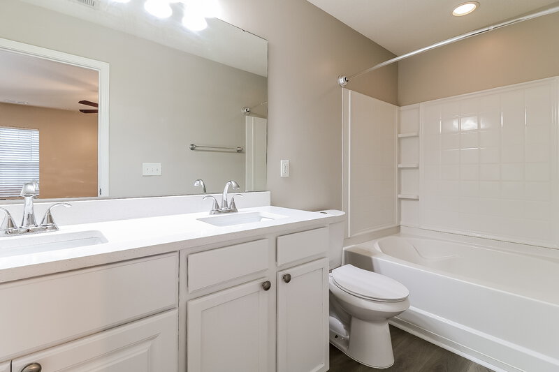 1,900/Mo, 3775 Marshlane Way Raleigh, NC 27610 Main Bathroom View