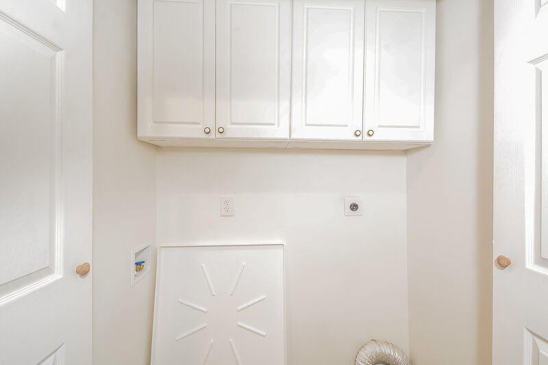 1,680/Mo, 805 Penmon Dr Fuquay Varina, NC 27526 Laundry Room View
