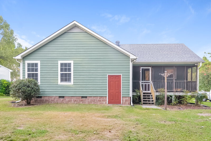 1,680/Mo, 805 Penmon Dr Fuquay Varina, NC 27526 Rear View