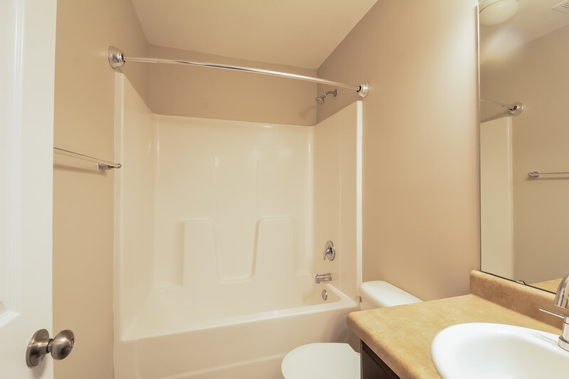 1,695/Mo, 138 Johnston Farms Dr Wilson's Mills, NC 27577 Bathroom View 2