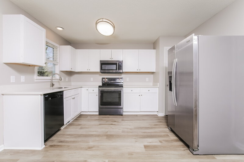 1,865/Mo, 4 Olde Charles Towne Ct Wendell, NC 27591 Kitchen View