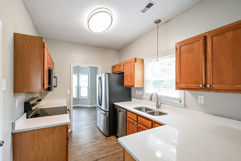 1,895/Mo, 309 Wax Myrtle Ct Cary, NC 27513 Kitchen View 2