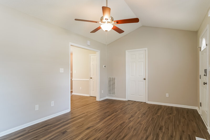 1,745/Mo, 1024 Holly Pointe Dr Wendell, NC 27591 Living Room View 3