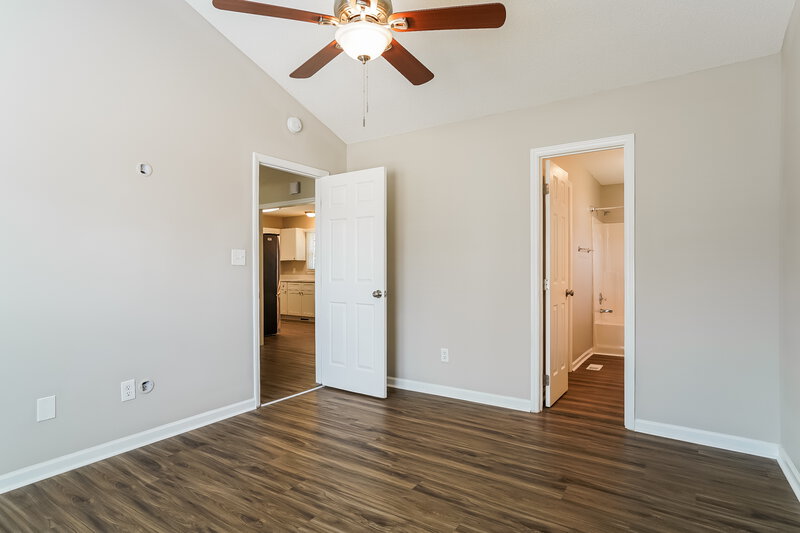 1,745/Mo, 1024 Holly Pointe Dr Wendell, NC 27591 Main Bedroom View 2