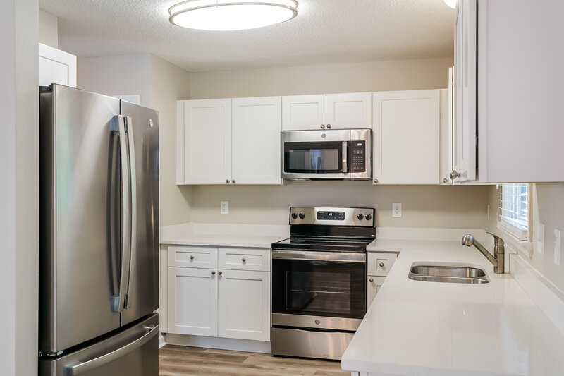 2,520/Mo, 1109 Ujamaa Dr Raleigh, NC 27610 Kitchen View